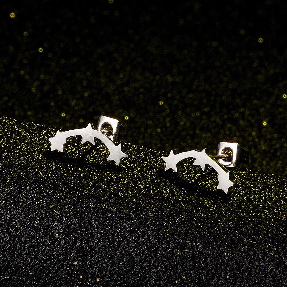 Creative five-pointed star gold and silver earrings