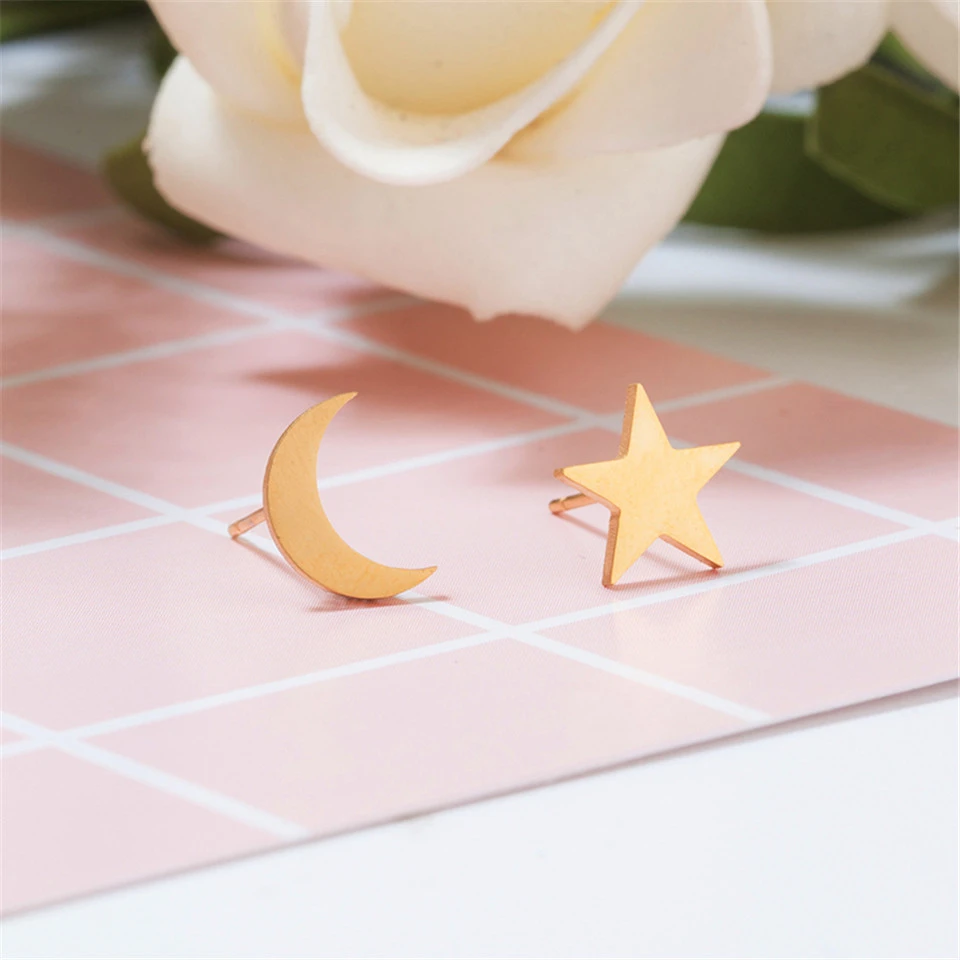 Simple fashion stars moon stud earrings