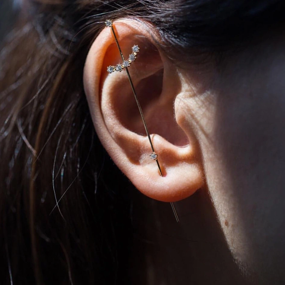 Copper inlaid zircon earrings