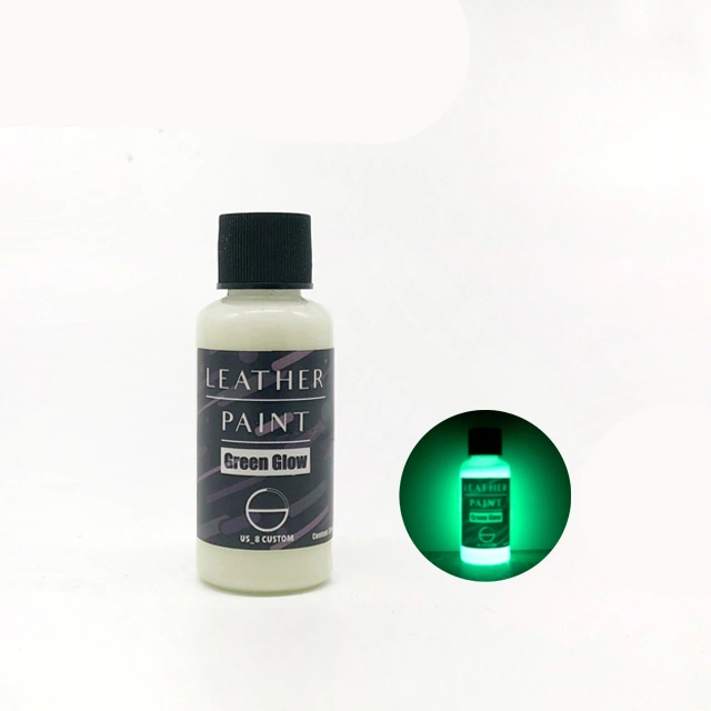 Sneakers green luminous paint