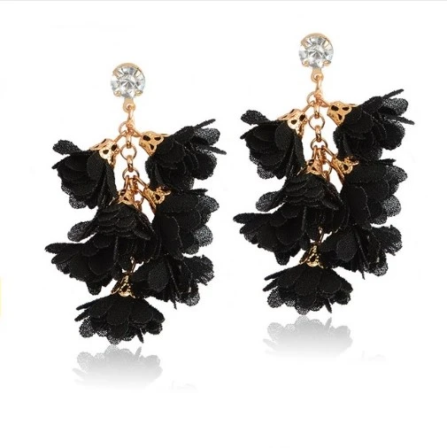 Romantic Tassels Drop Earrings - Black