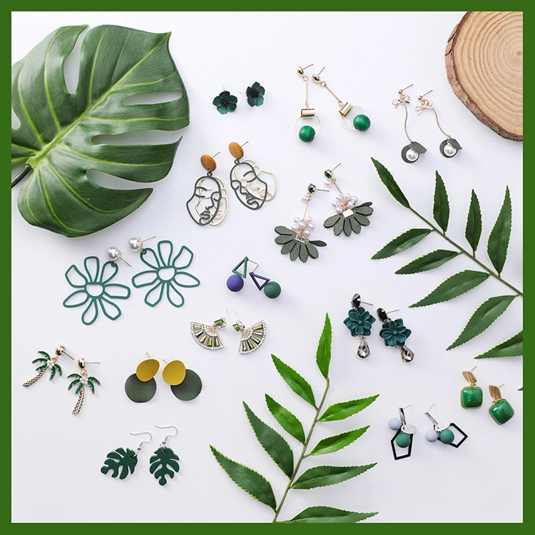 Korean version of the personality wild green Sen earrings temperament long paragraph super fairy earrings retro cold wind tassel earrings