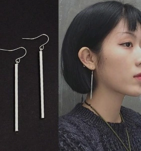 Long style simple and versatile ear line