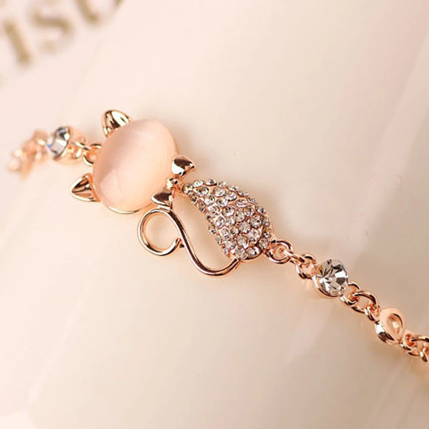 High-end cat bracelet diamond alloy