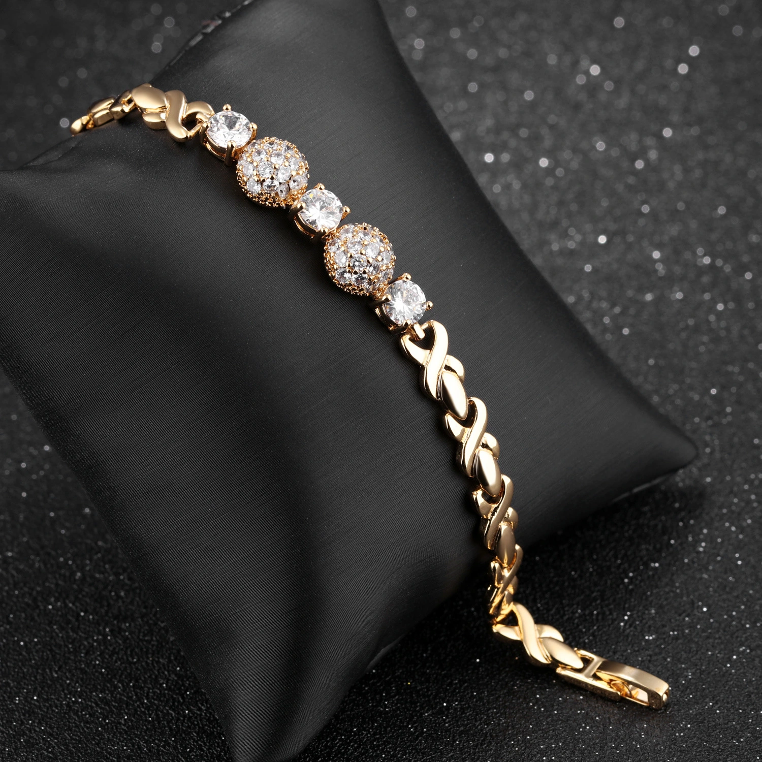 Flash diamond caring ladies bracelet