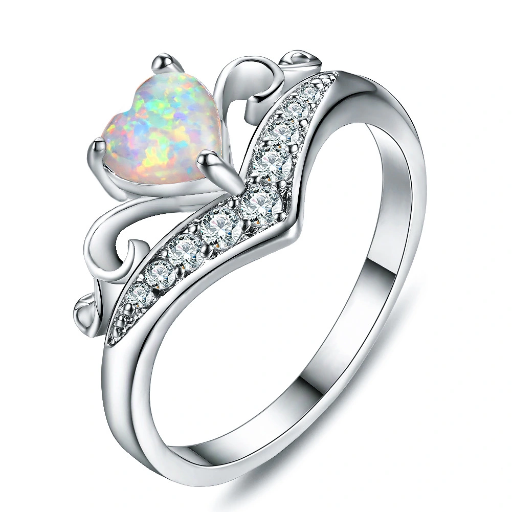 Heart shaped V diamond ring
