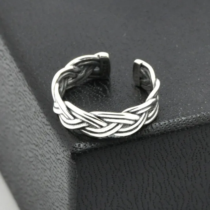 Simple Ring in Sterling Silver