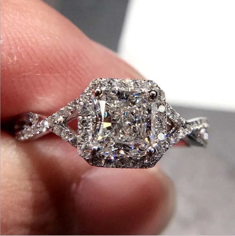 Wish hot 6mm new princess diamond ring Europe and America inlaid zircon female 925 silver engagement ring