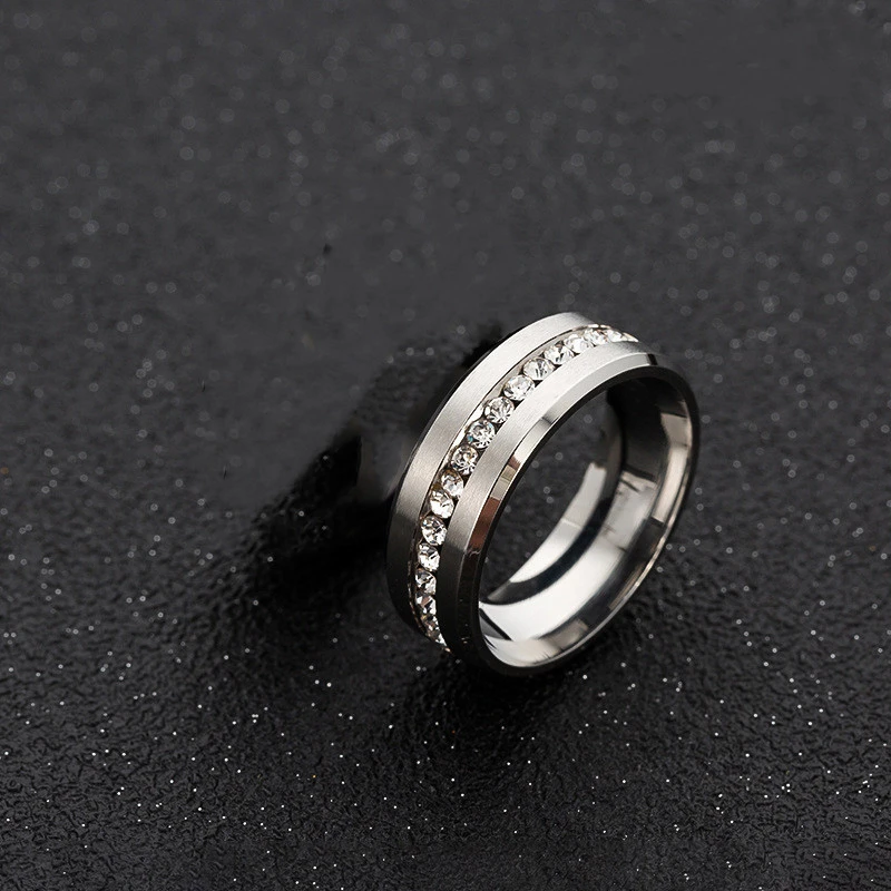 Single row full diamond zircon ring