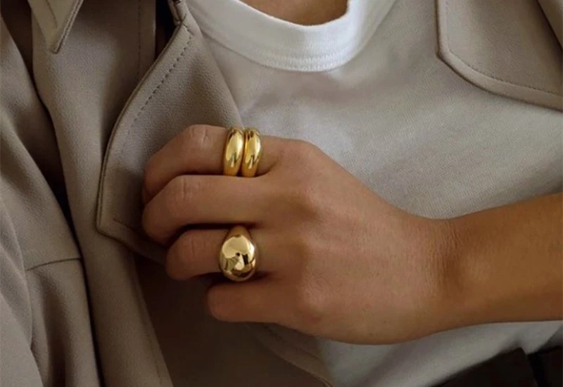 Wide Glossy Gold Ring