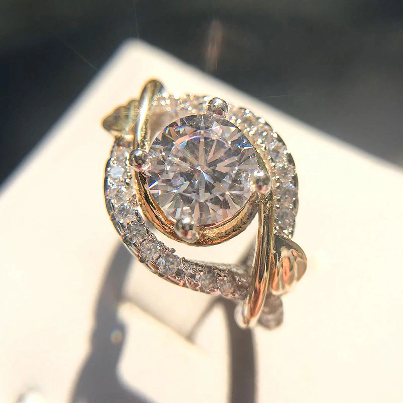 S925 sterling silver female simulation diamond ring 20 points zircon marriage ring love hollow hollow heart eight arrow white gold ring jewelry