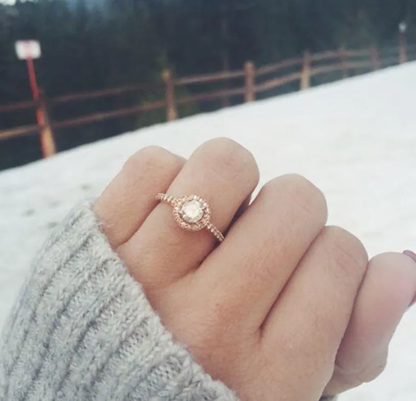 Europe and the United States micro-encrusted diamond heart and arrow round ring