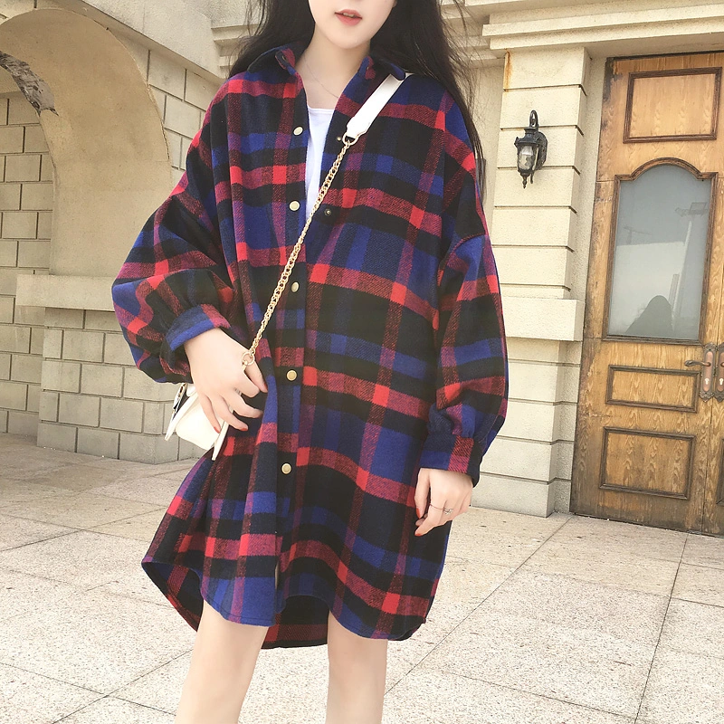 Plaid shirt, long sleeved jacket, velvet thickening, 2021 autumn and winter new Korean version, loose retro medium long shirt.
