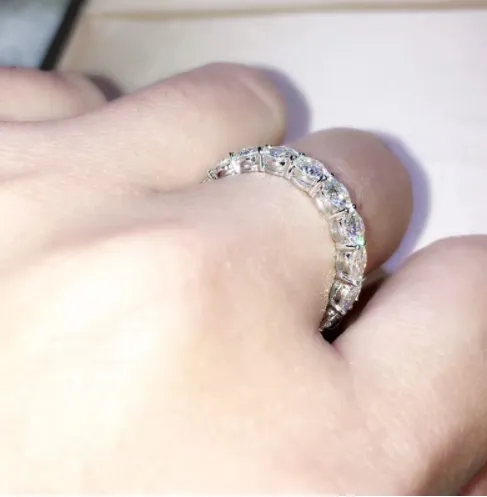 Engagement ring lady finger jewelry