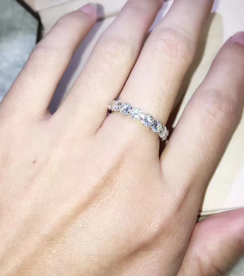 Engagement ring lady finger jewelry