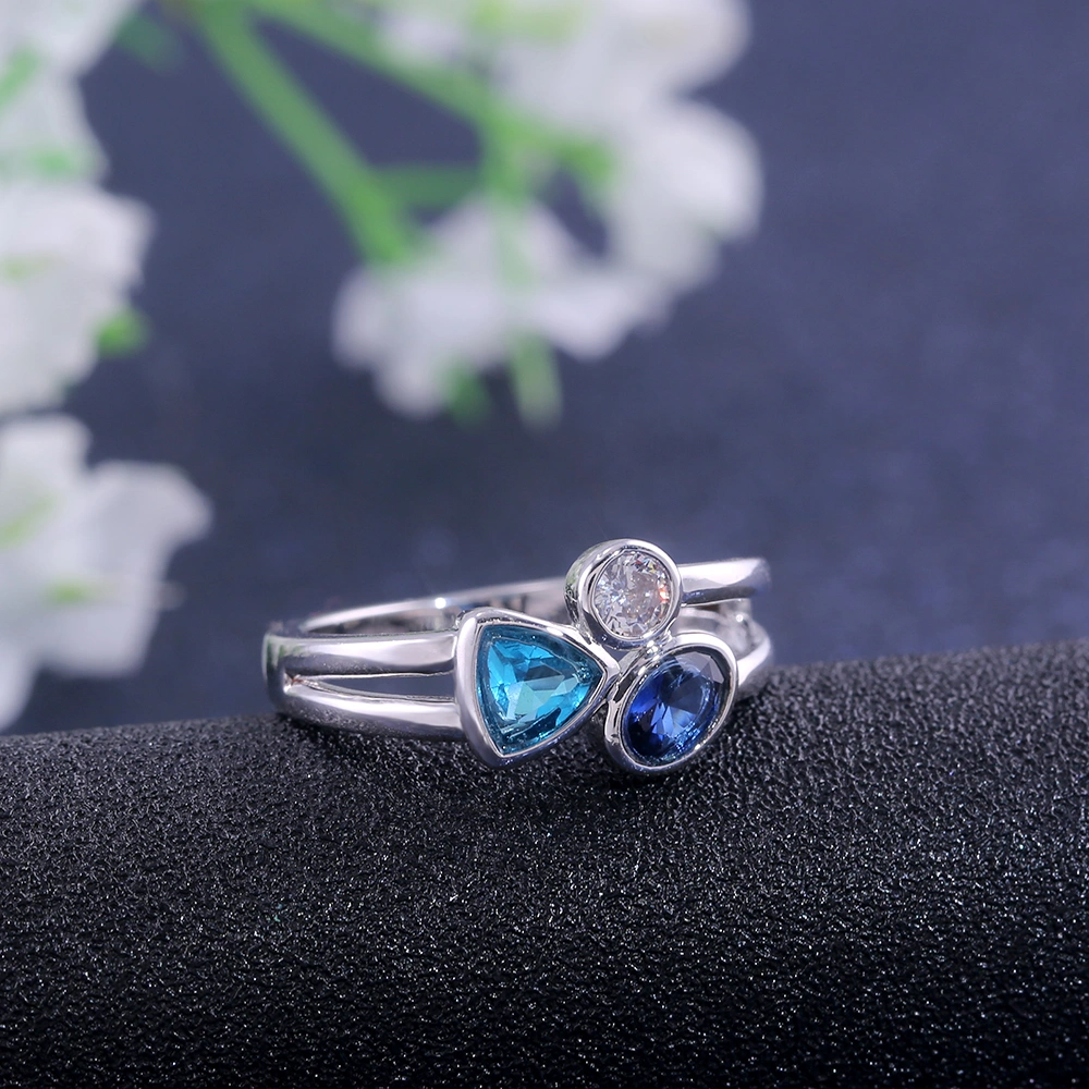 Irregular three-color diamond ring