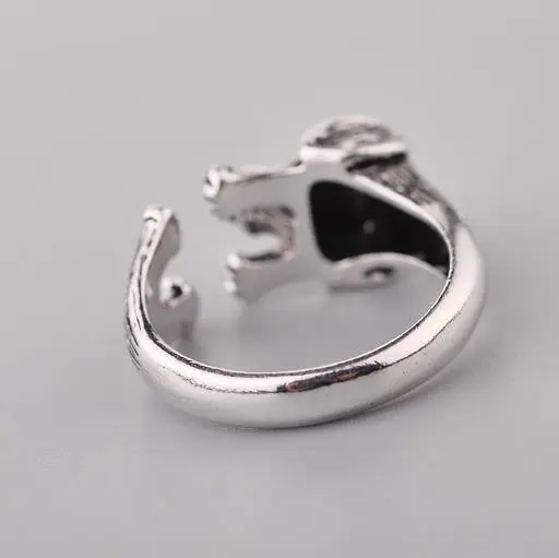 Fashion vintage distressed ring
