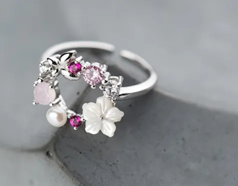 Shell wreath ring