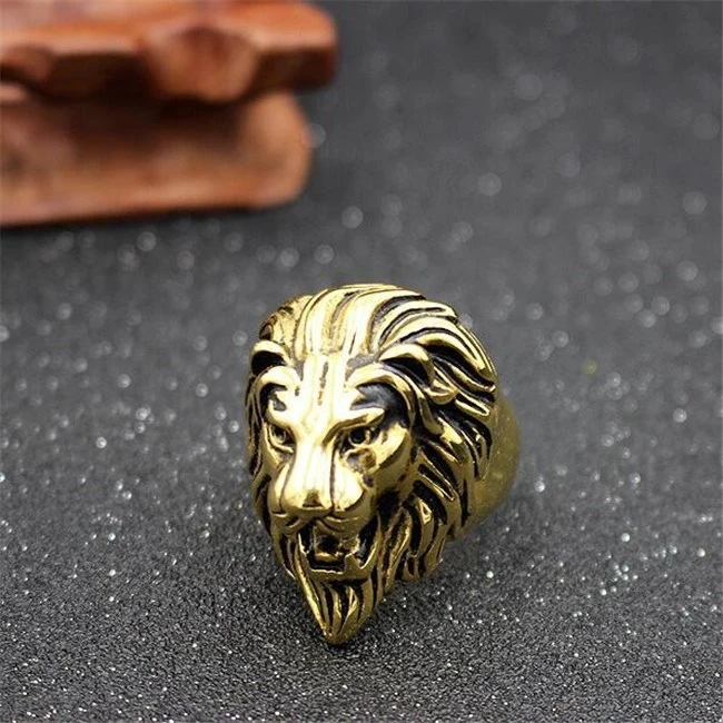 Domineering Lion Ring