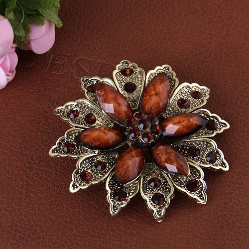 Retro resin collar pin silk scarf buckle corsage