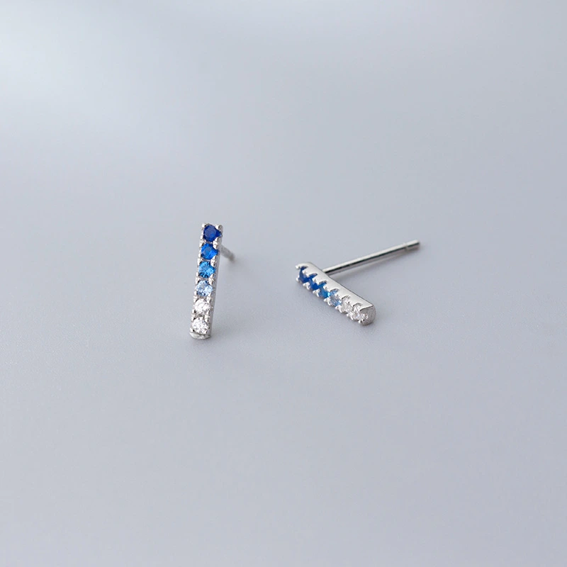 Stud earrings gradient blue diamond earrings