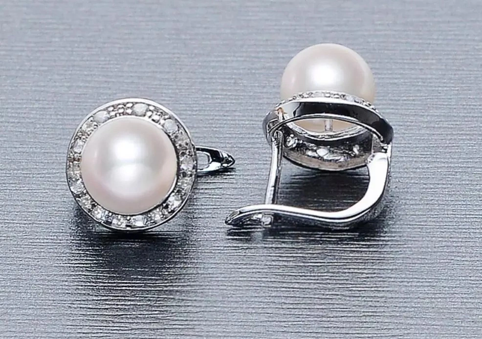 Women's Round Zircon Pearl Stud Earrings