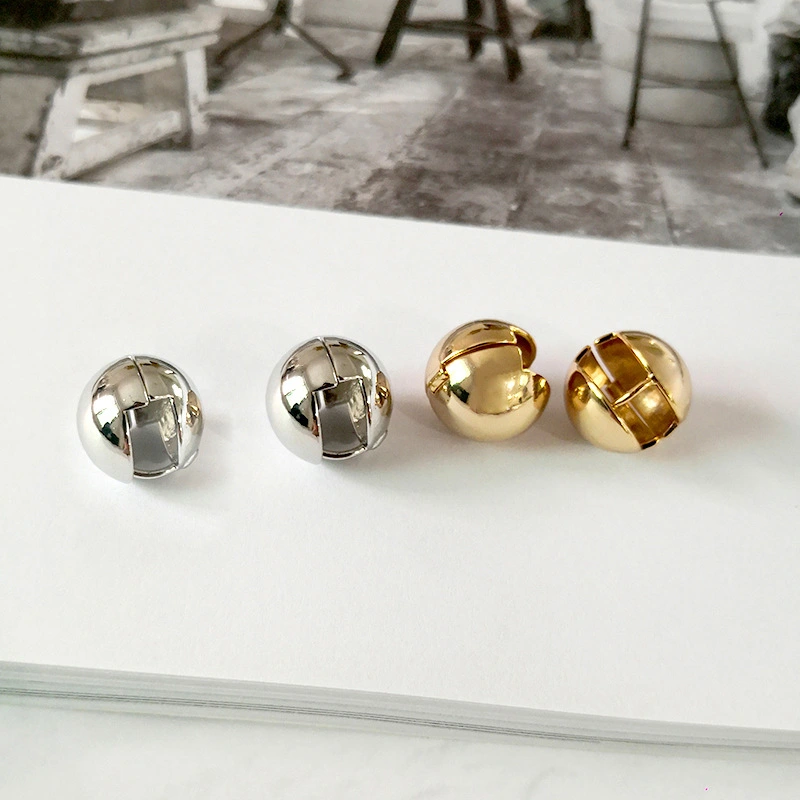 Simple geometric ring ear studs