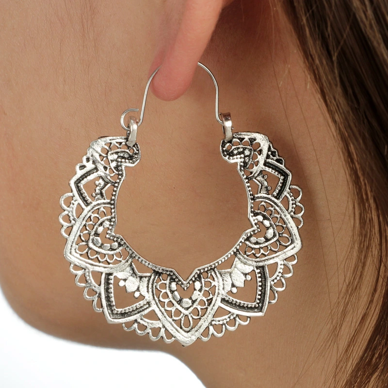 Pattern totem earrings