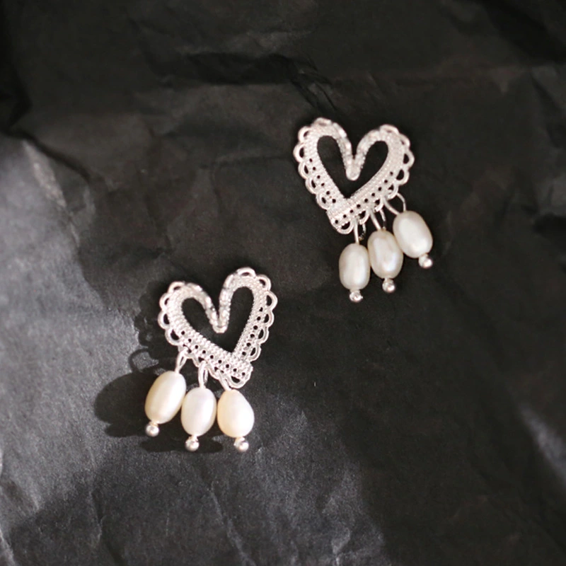 Sterling silver lace love pearl earrings