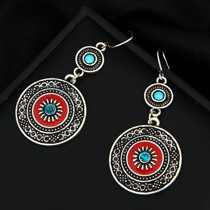 Round floral pattern bohemian earrings