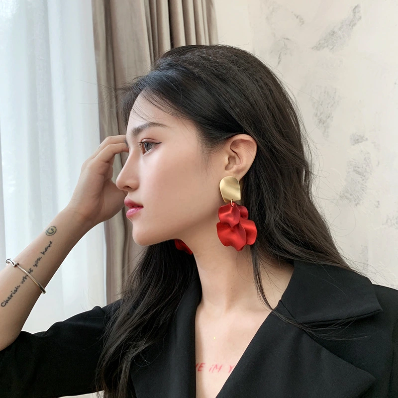 Rose tassel silver needle earrings