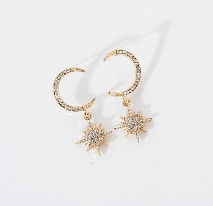 Fully versatile long earrings exaggerated crescent star stud earrings