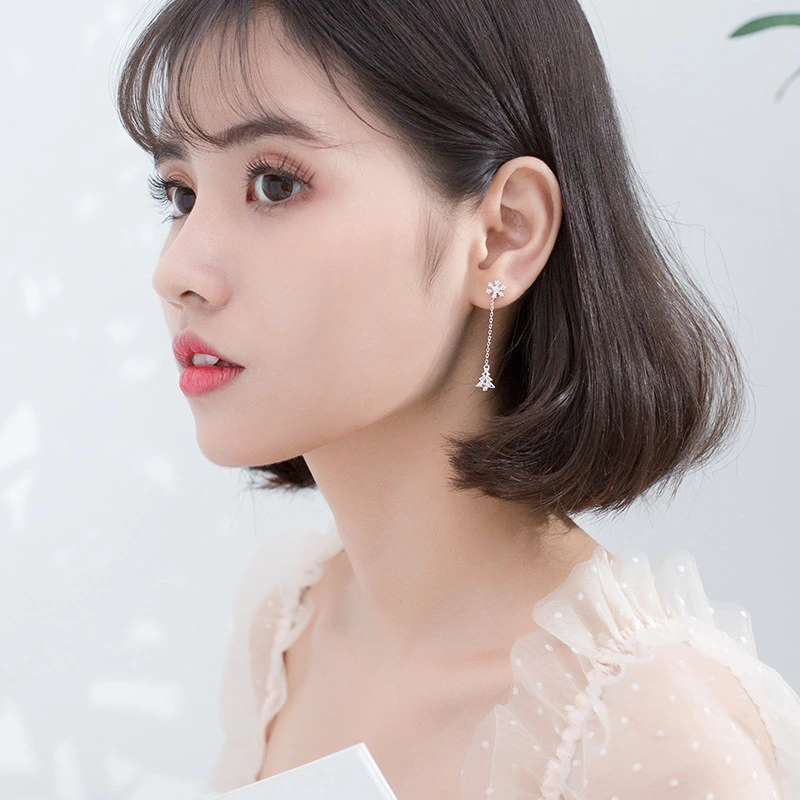 Asymmetrical snowflake earrings