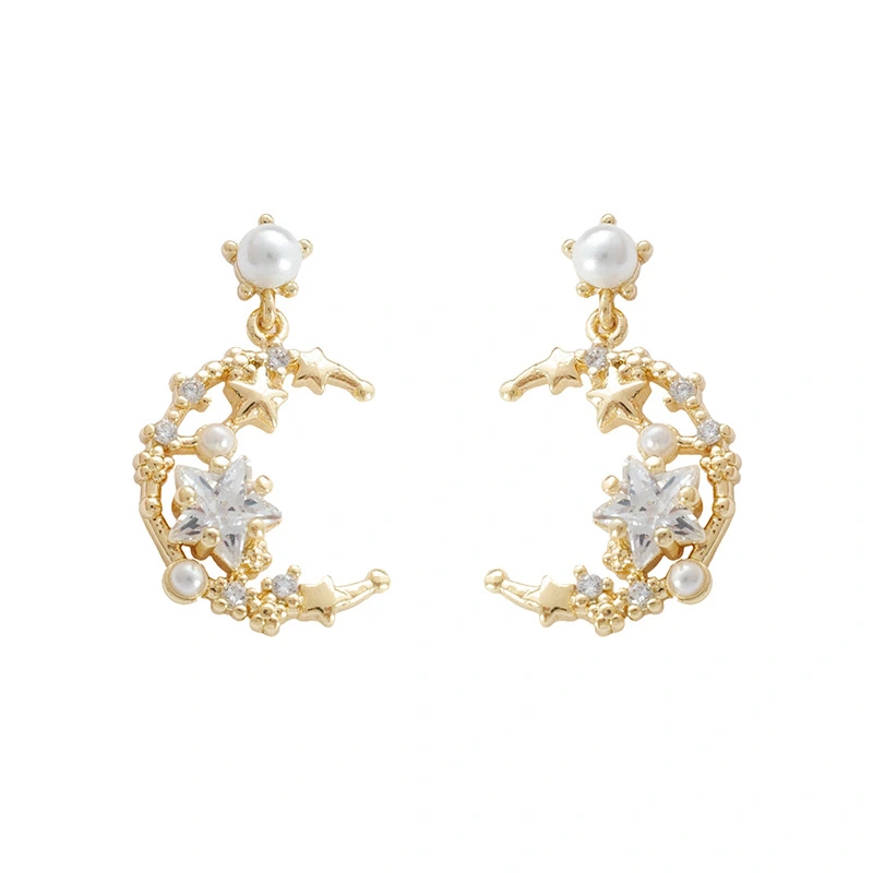 Micro-set moon pearl earrings