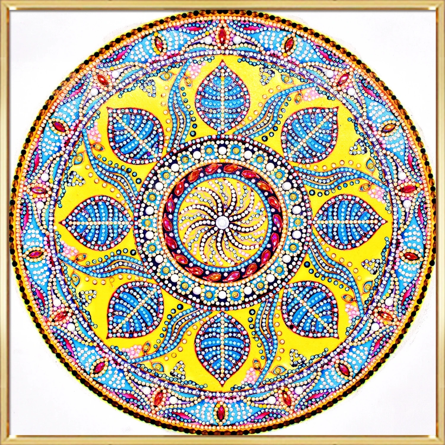 5D shaped diamond painting