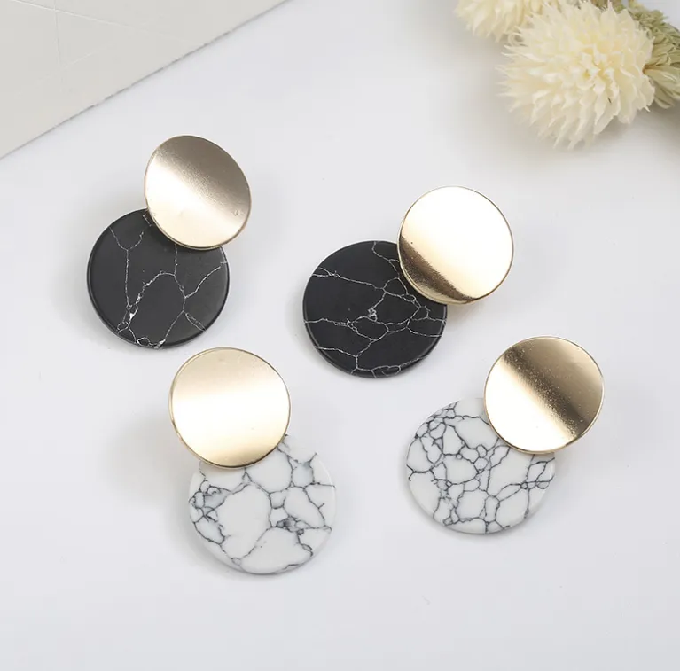 Europe and the United States simple cool wind earrings black and white retro marble personality earrings fashion elegant earrings female