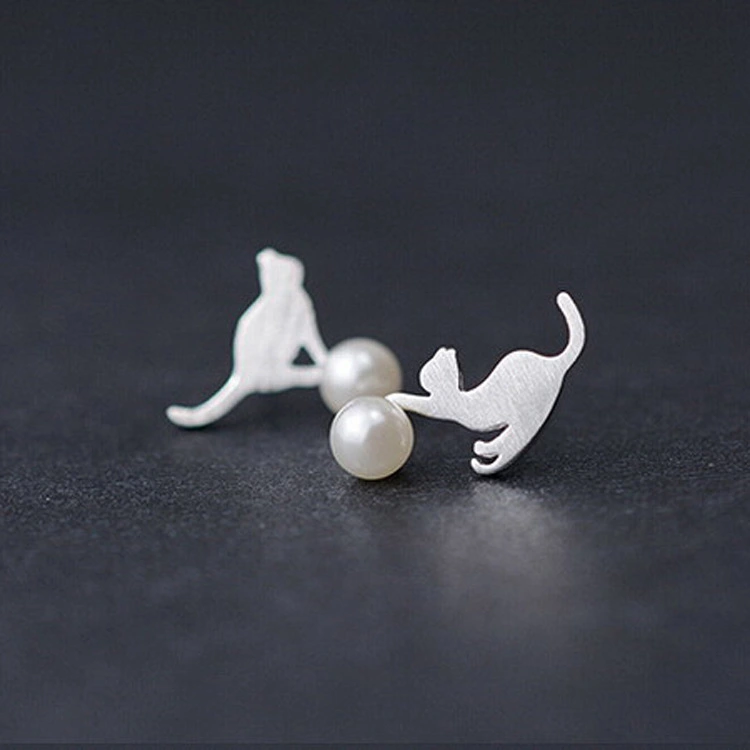 Kitty pearl brushed earrings creative personality asymmetric girl earrings