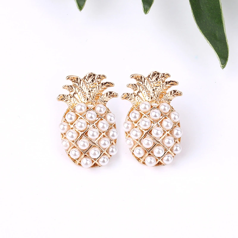 Pineapple pearl earrings