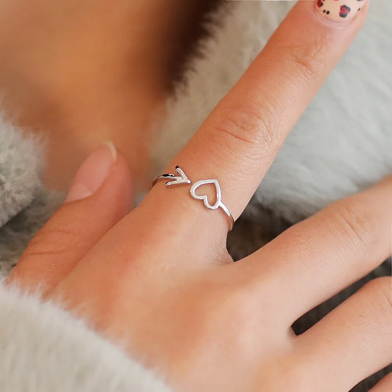 Arrow Heart Ring