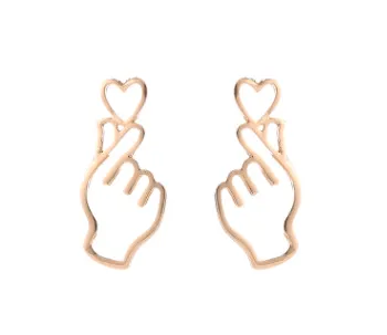 Personality metal love earrings hollowing out heart gesture earrings cold wind peach heart shaped earrings