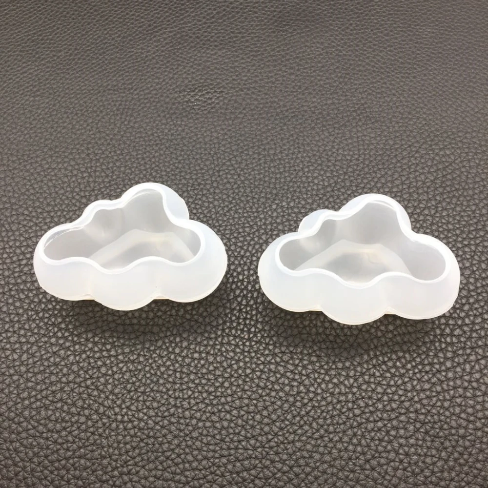 Three-dimensional Cloud Mold