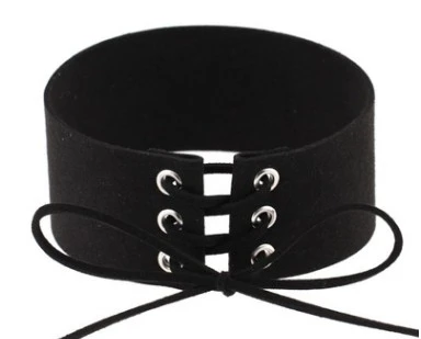 Necklaces with short necked necklaces