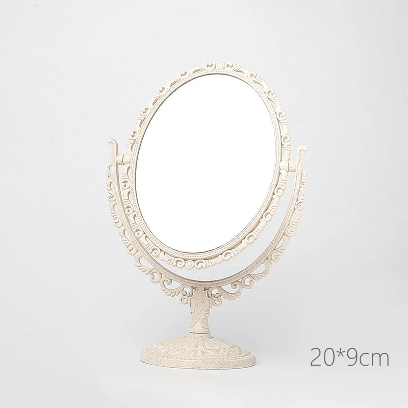 Double-sided makeup mirror