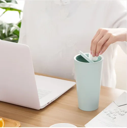 Desktop plastic plain simple trash can