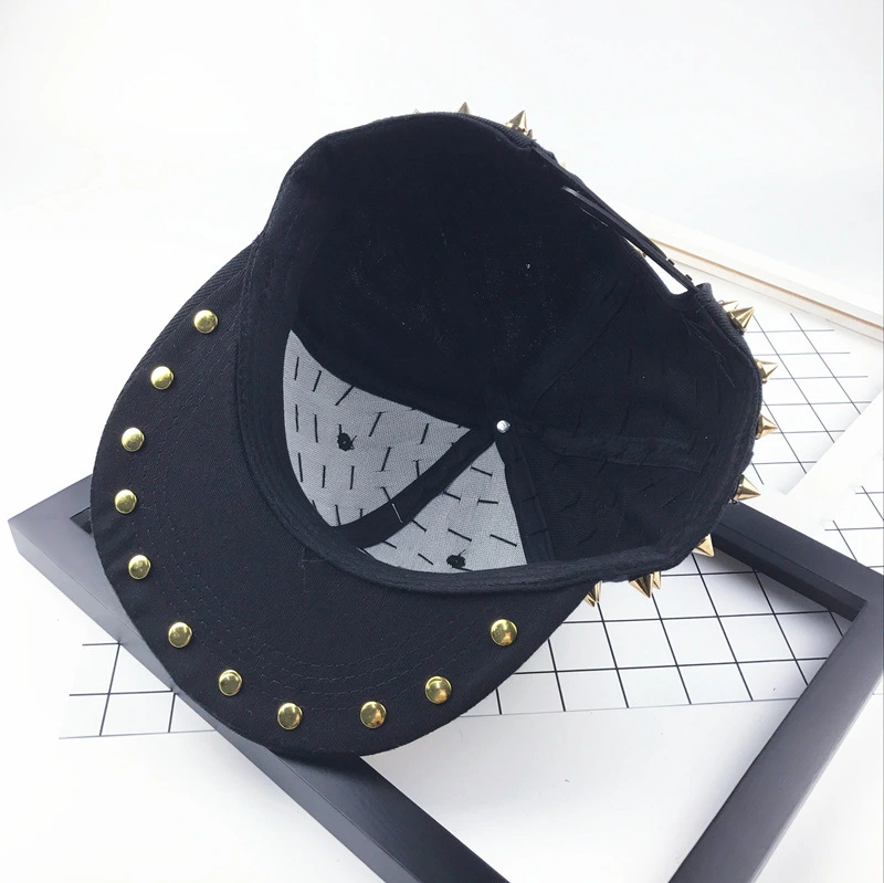 Punk style gold silver rivet men's and women's baseball hat