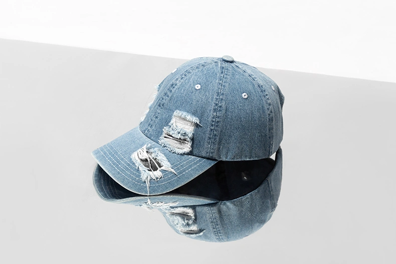 Popular  Street Cowboys In Europe And The United States Cut Off Lovers' Caps By Washing Water