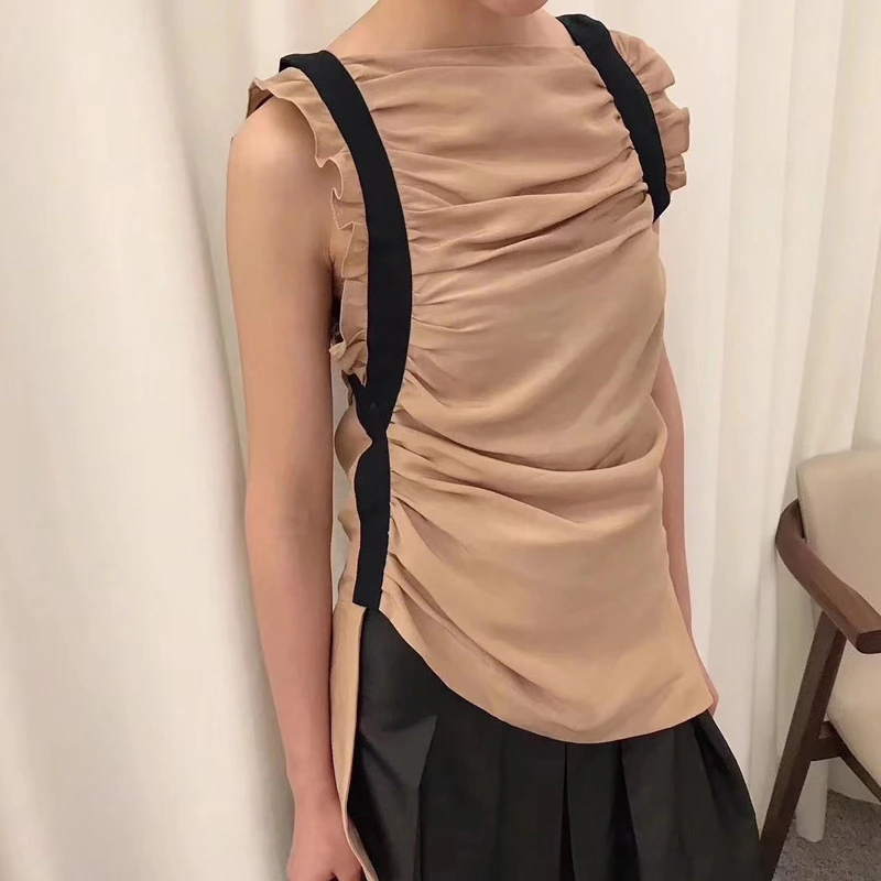 Sleeveless top slim pleated vest