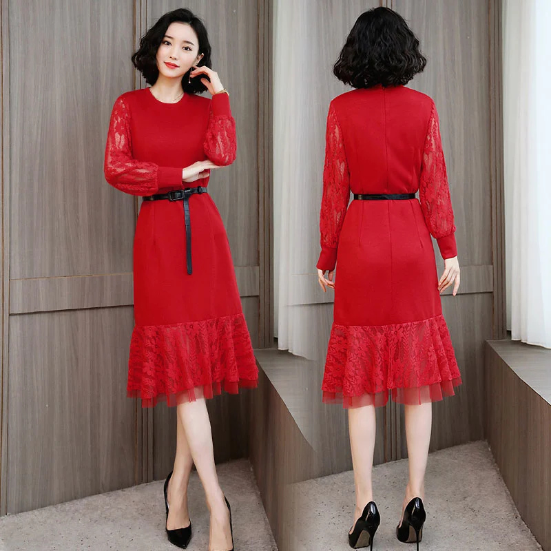 Delicate, self-cultivating, comfortable, simple dress with long sleeves in spring 2021