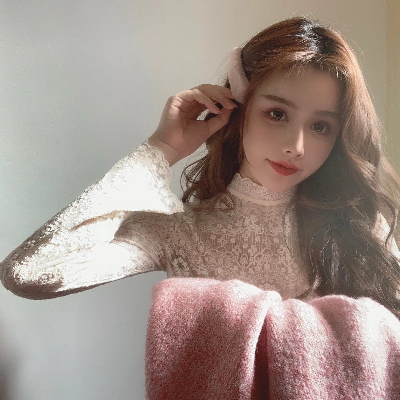 Women's long-sleeved lace shirt with slim and slim fit inside