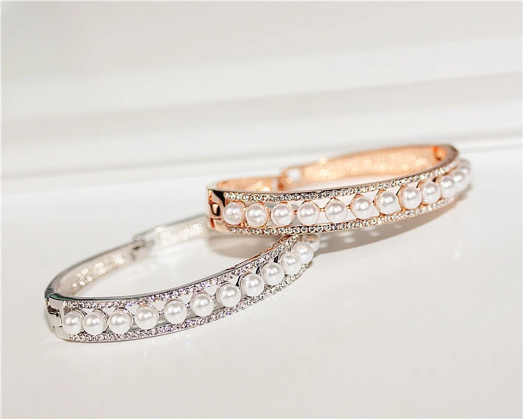 Full diamond pearl rose gold bracelet